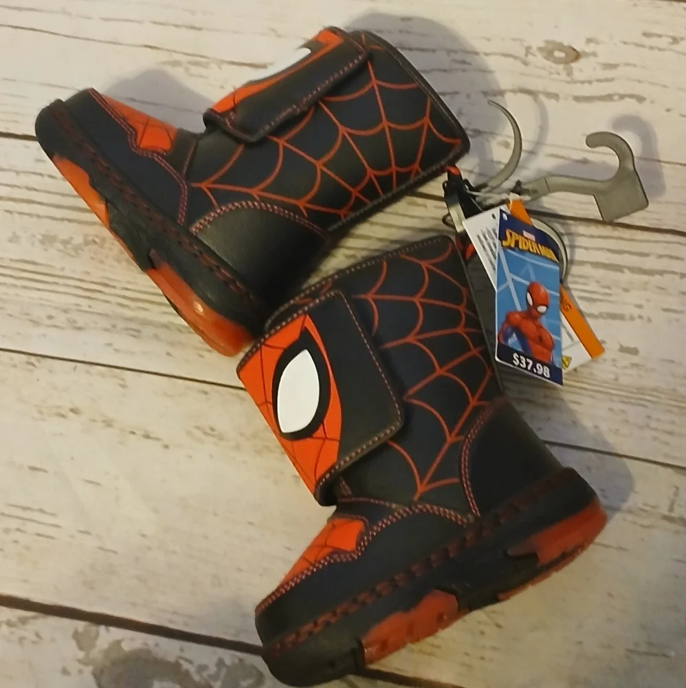 Spider-Man Kids' Boots With Light Up Soles Size 7